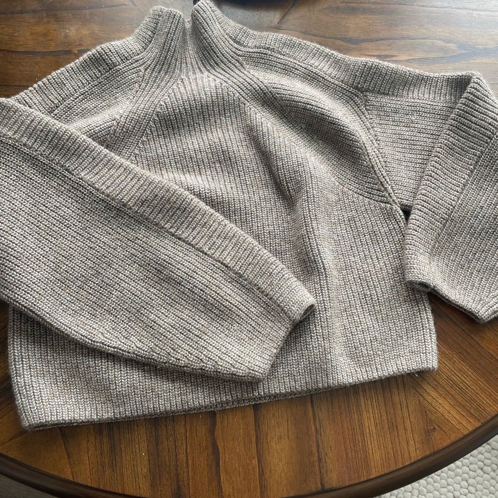 H&M sweater